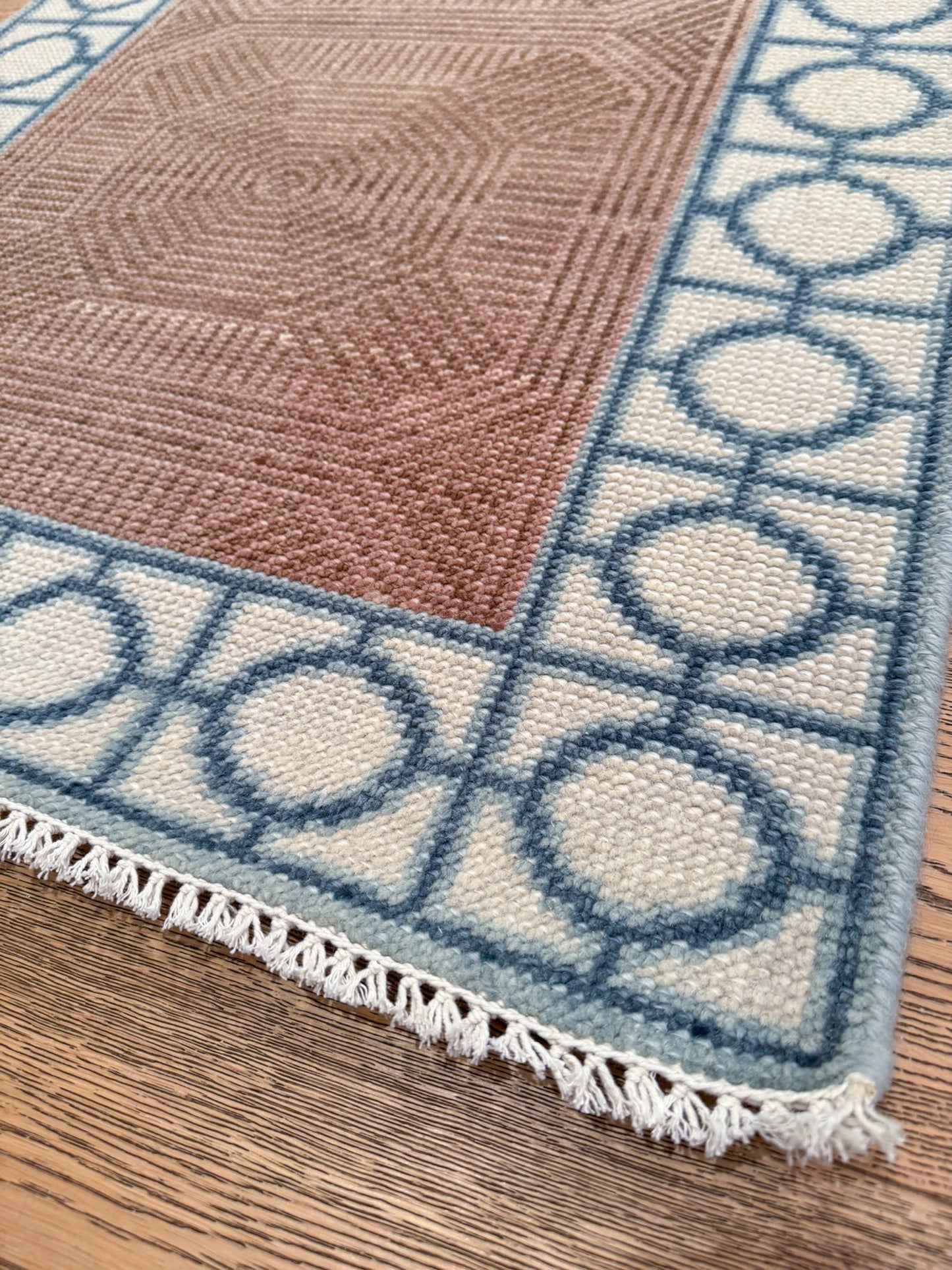 Oliver Hand-knotted Rug