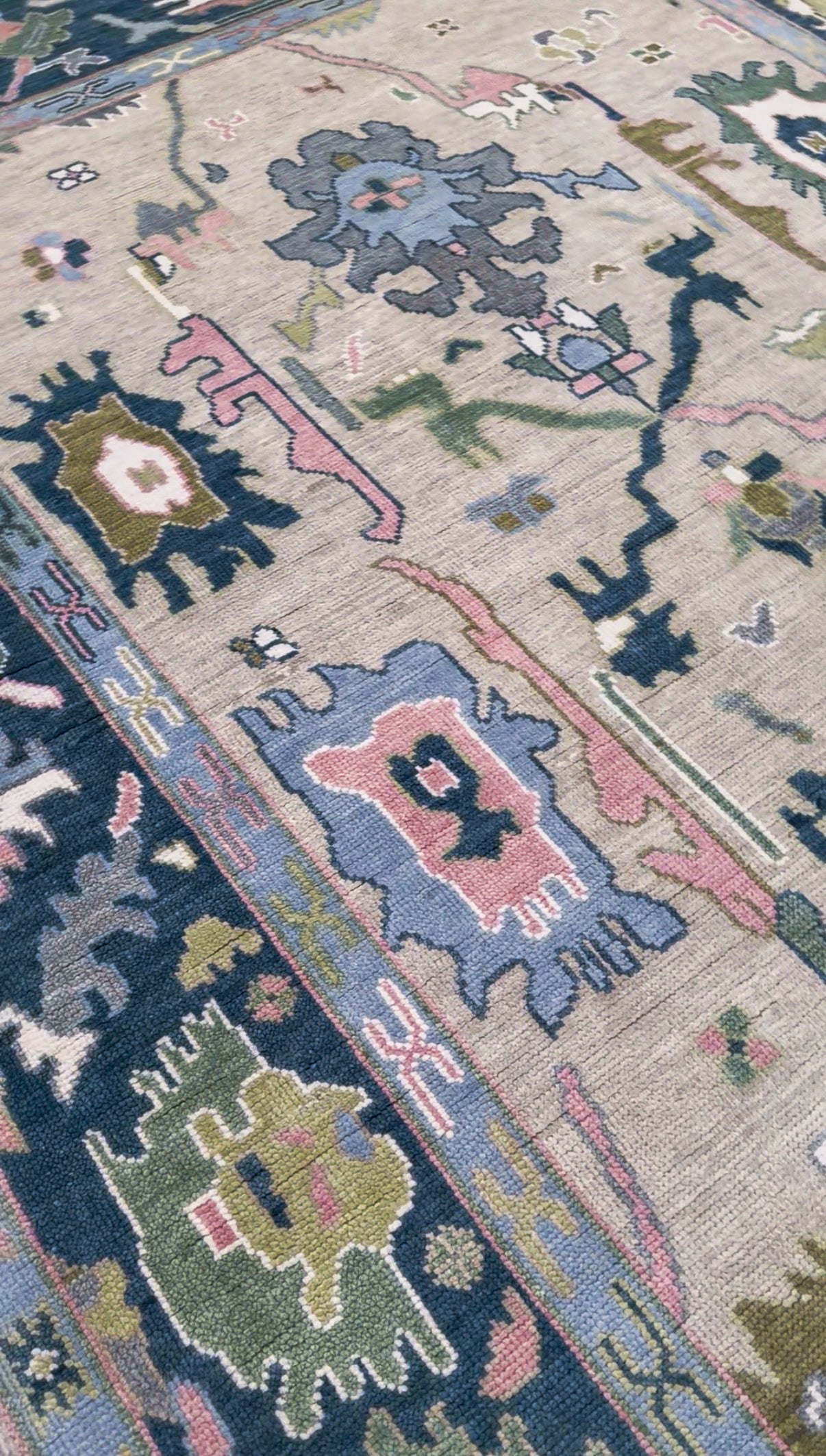 Lawson Modern Oushak Rug