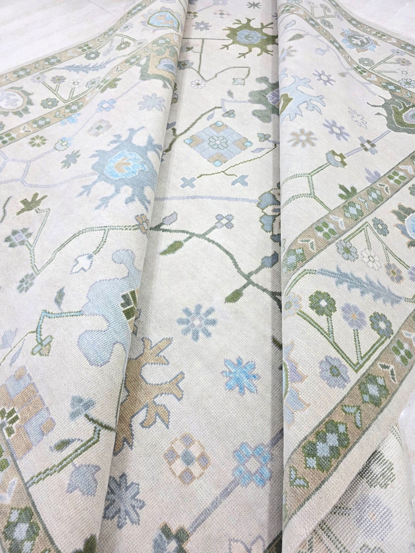 Catherine Modern Oushak Rug