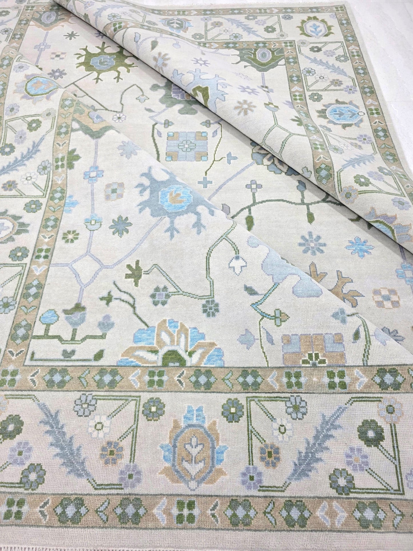 Catherine Modern Oushak Rug