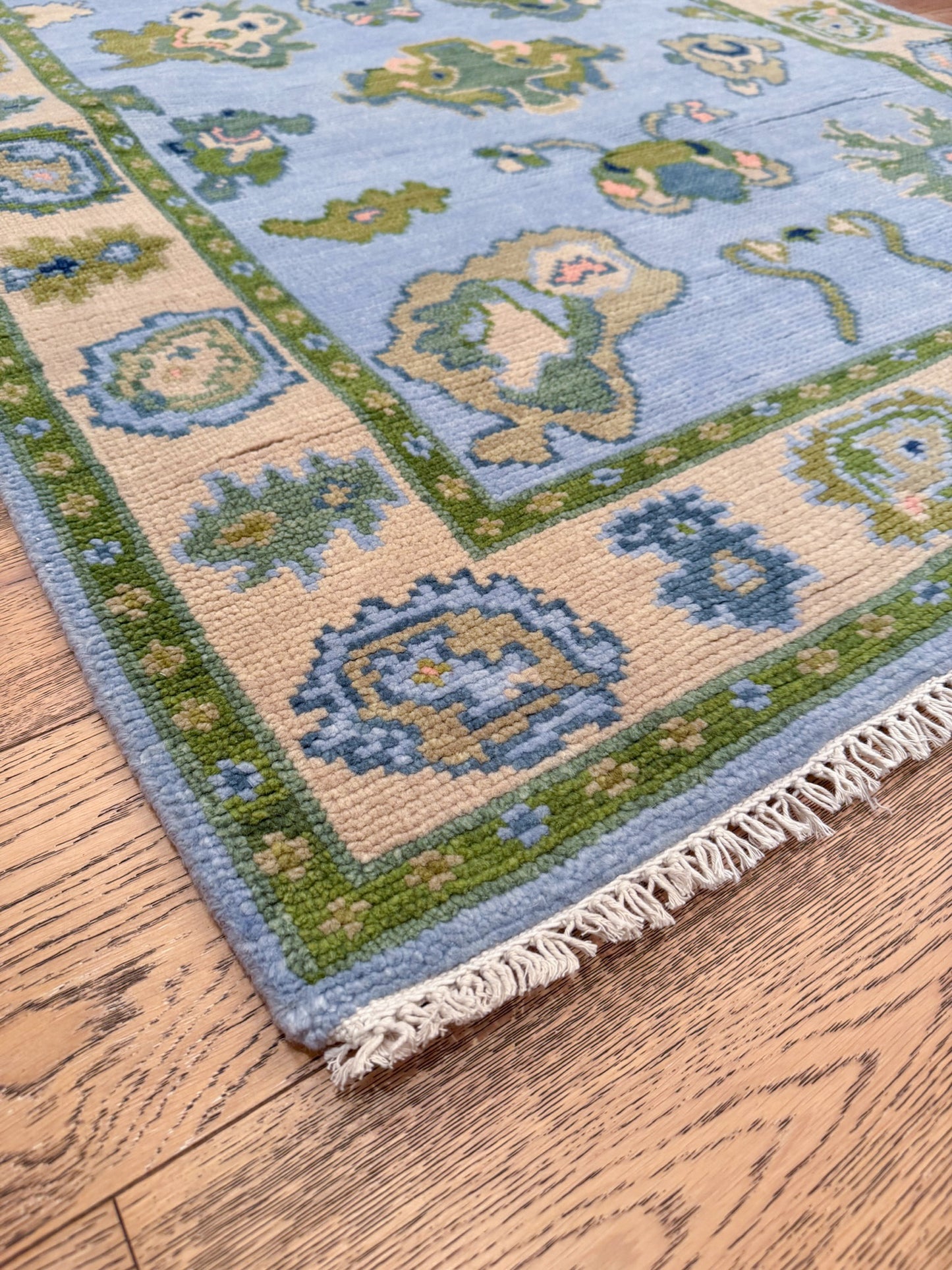 Leo Modern Oushak Rug