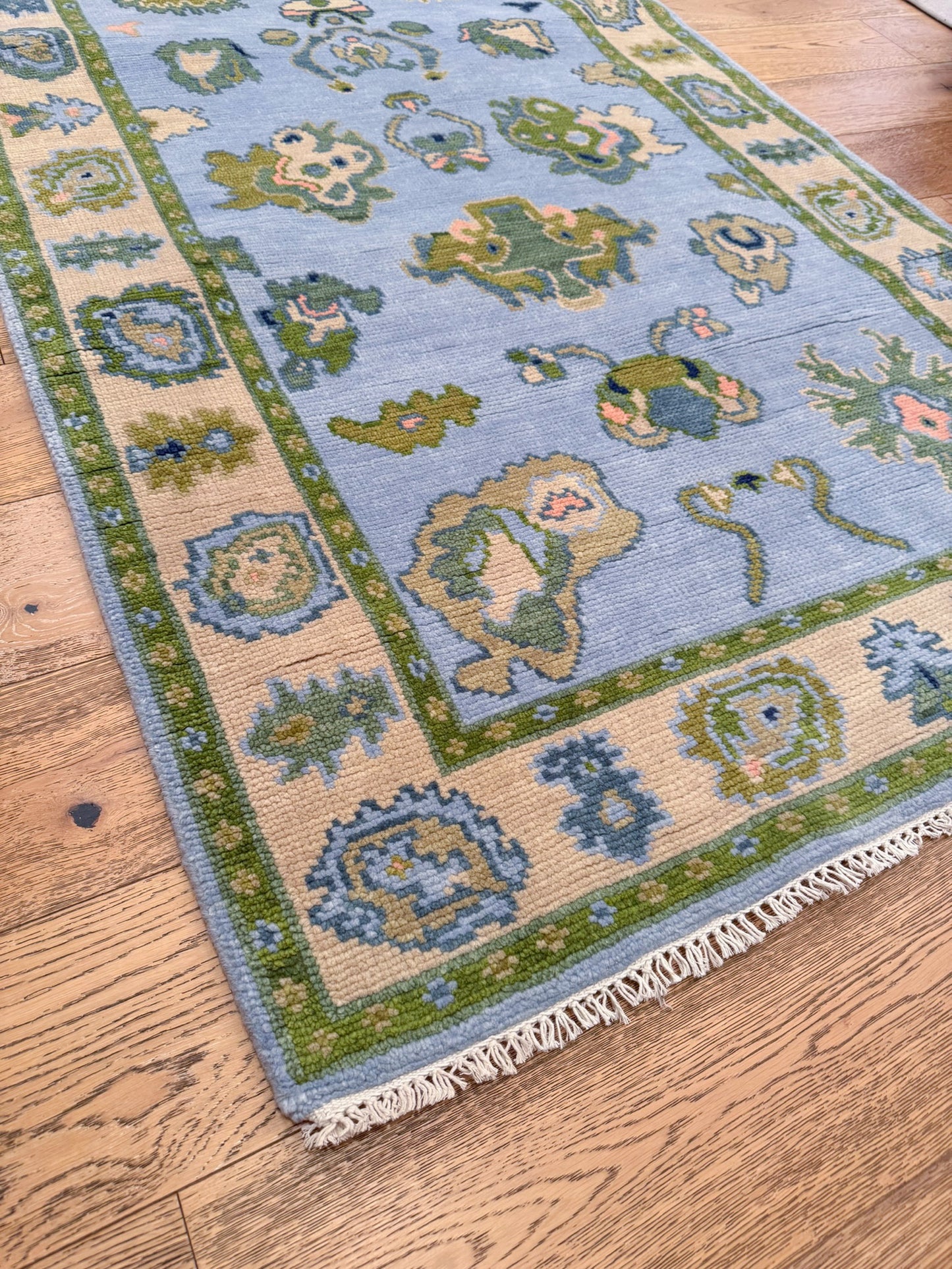 Leo Modern Oushak Rug