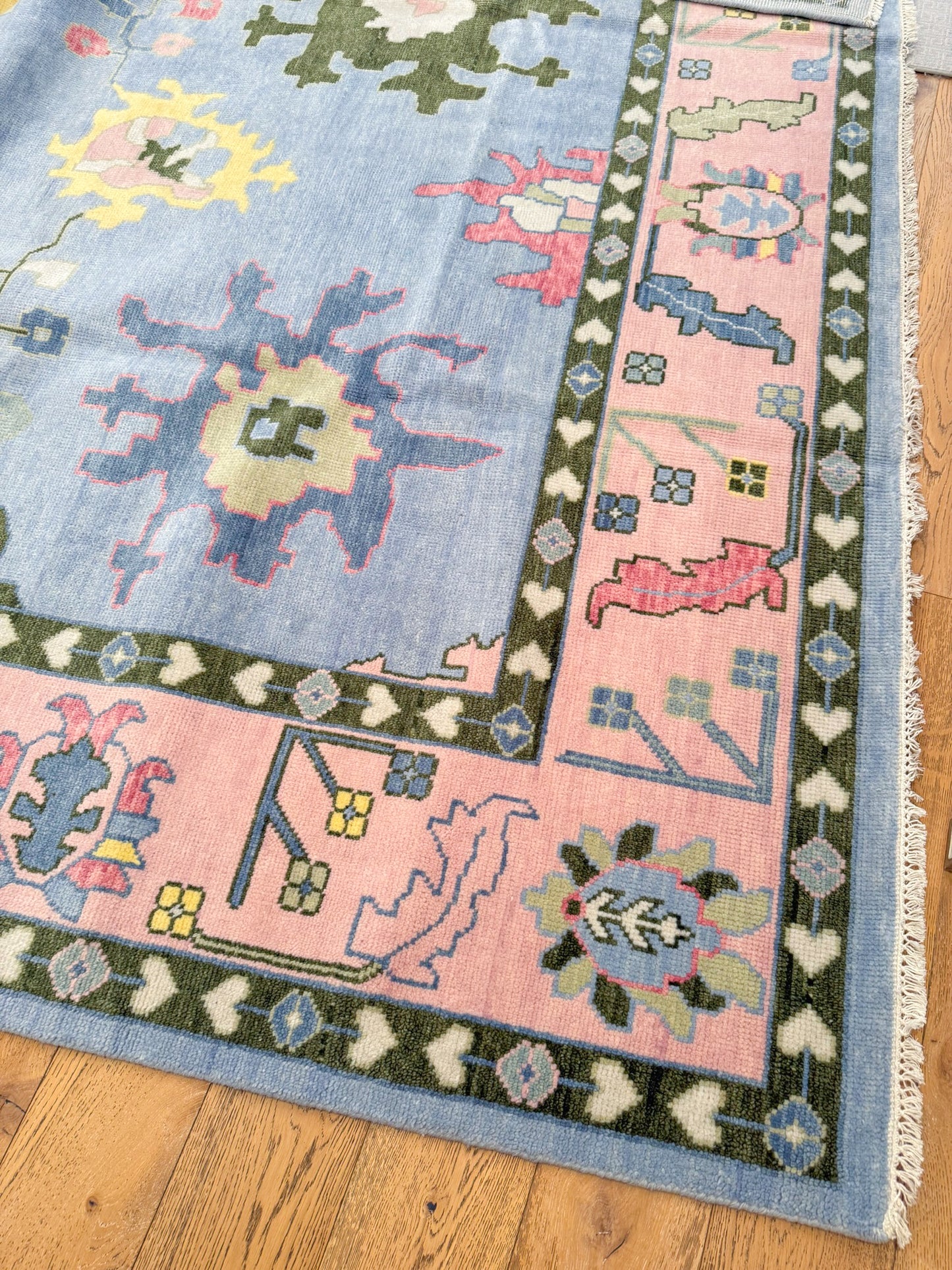 Lara Modern Oushak Rug