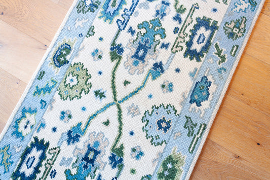 Blue & White Runner - 02